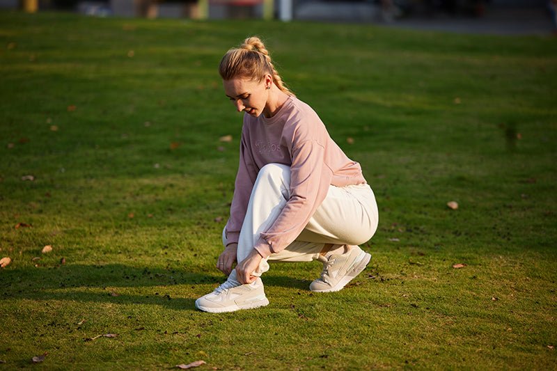 Tips for Choosing the Best Wide Shoes for Women with Flat Feet - FitVille