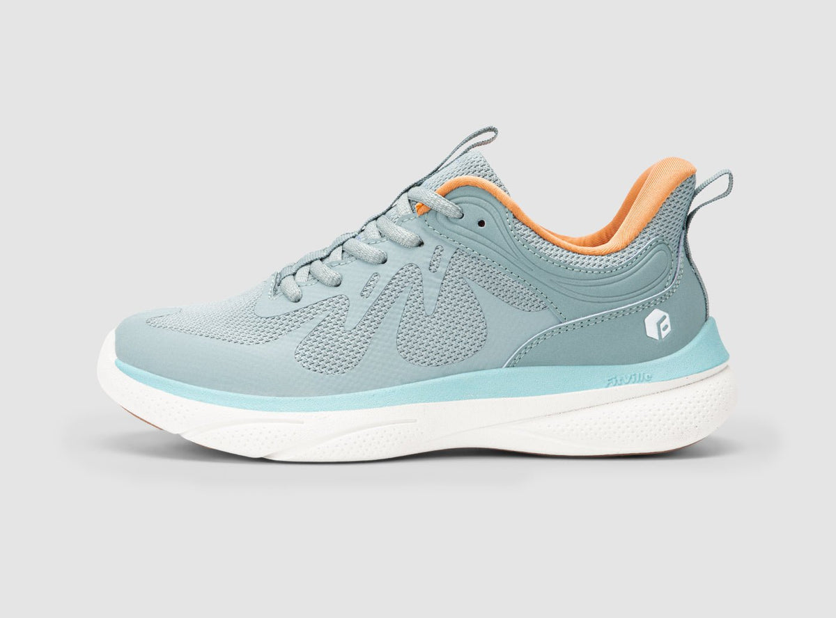 ブライスアウトフイット(ポニイ) FitVille Women's ZephyrLite Walking Shoes V4 | Extra Wide