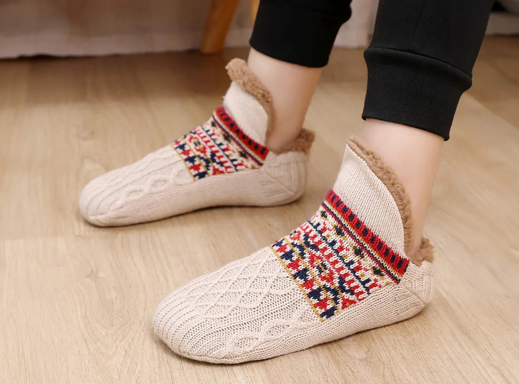 FitVille Knitted Thermal Socks (Unisex) - 8